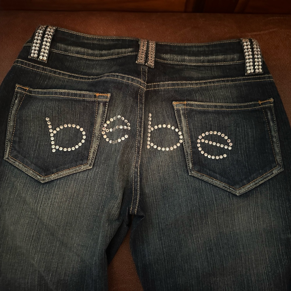 Super rare Bebe Embellished rhinestone Dark Wash Jeans size 28
